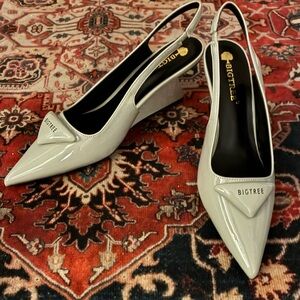 New Big Tree gray Patent Pointed-Toe Slingback Pumps (size 40/8 1/2-9 US)